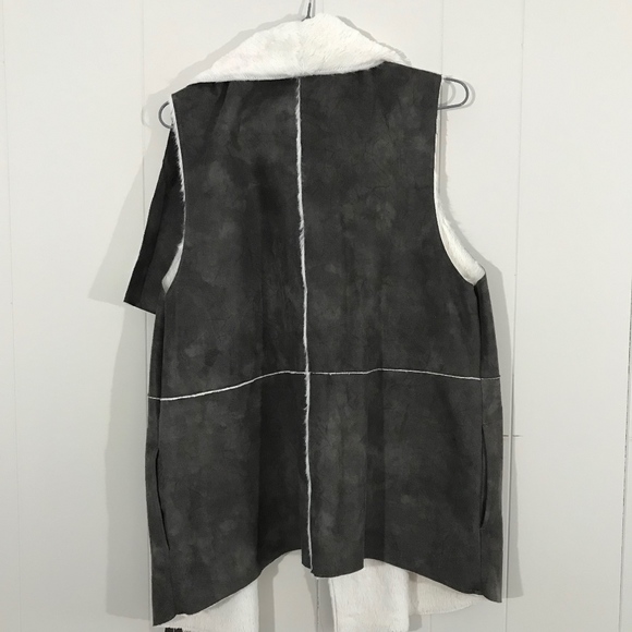 NAKED ZEBRA Suede Vest - Picture 2 of 2